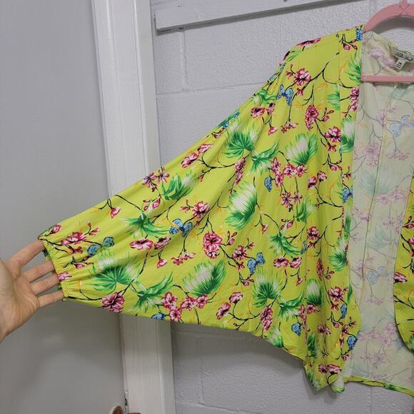 NWT Pioneer Woman Dolman Topper S/M Chartreuse Floral - Picture 3 of 11